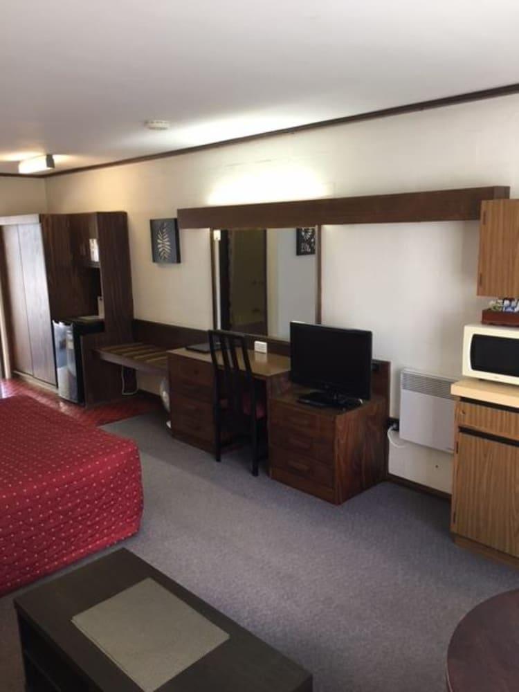 West Coaster Motel Queenstown Εξωτερικό φωτογραφία