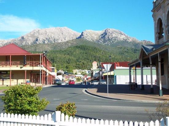 West Coaster Motel Queenstown Εξωτερικό φωτογραφία